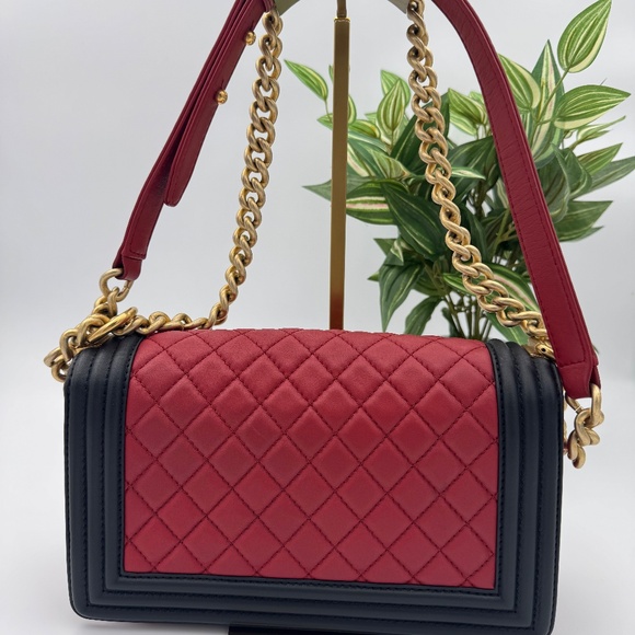 Chanel 23-Series Black Trim & Red Lambskin Flap Bag with Chain Trim – Gold Hard - Picture 2 of 9